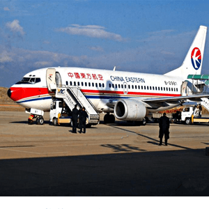 贵阳机场空运航空快运业稳步发展的原因是什么？